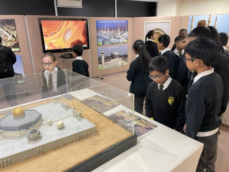 Year 5 at the Islamic Exhibition