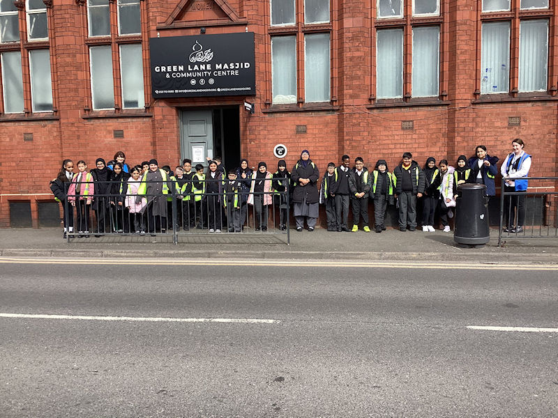 Year 5 visit Green Lane Mosque